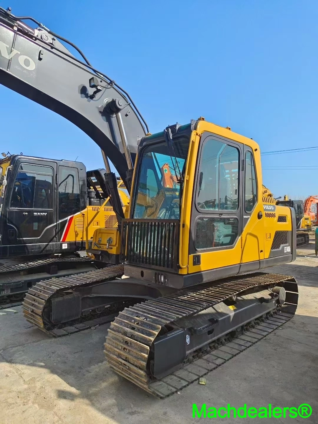 2016 Volvo EC140DL Crawler Excavator - Image 3