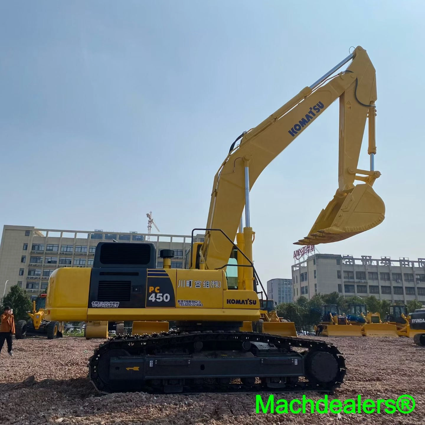 2019 Komatsu PC450 Crawler Excavator - Image 3