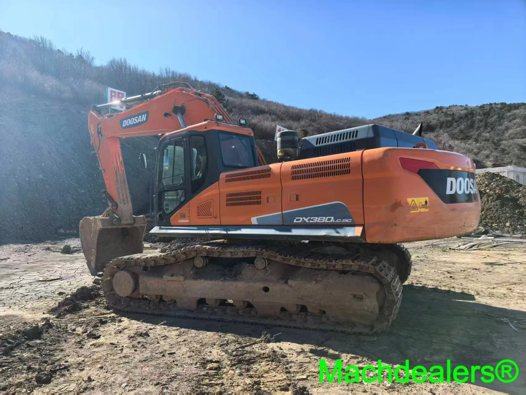 2021 Doosan DX380LC-9C Crawler Excavator - Image 2
