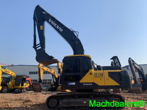2021 Volvo EC210 Heavy-Duty Tracked Excavator