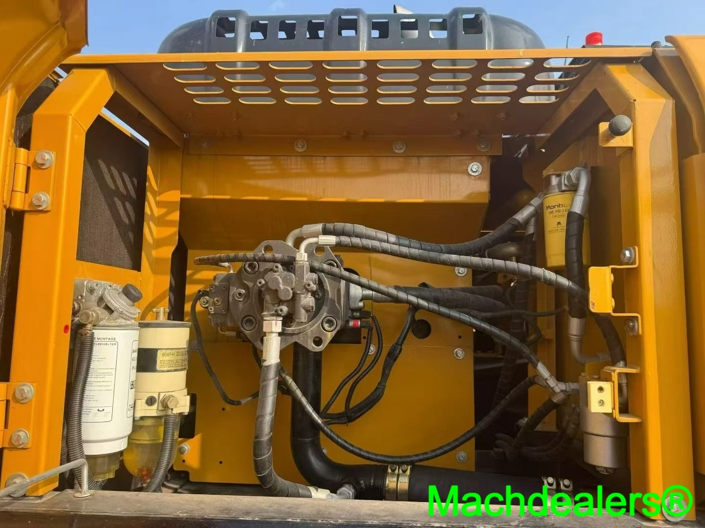 2022 SANY SY265C Crawler Excavator - Image 7