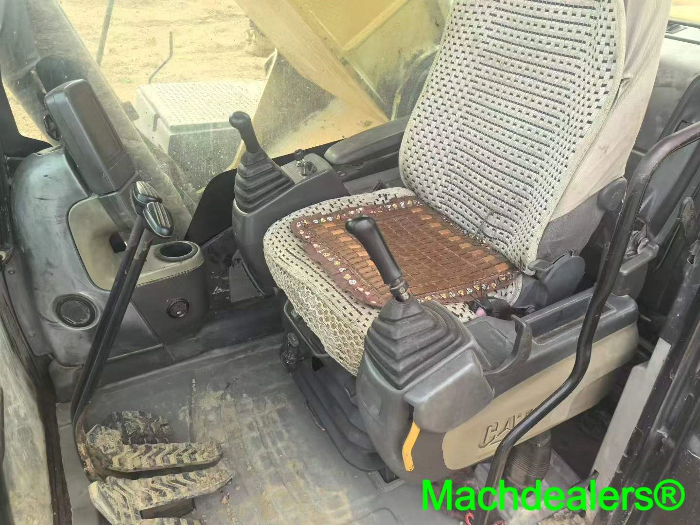 2018 CAT 349D2 Large Crawler Excavator - Image 3