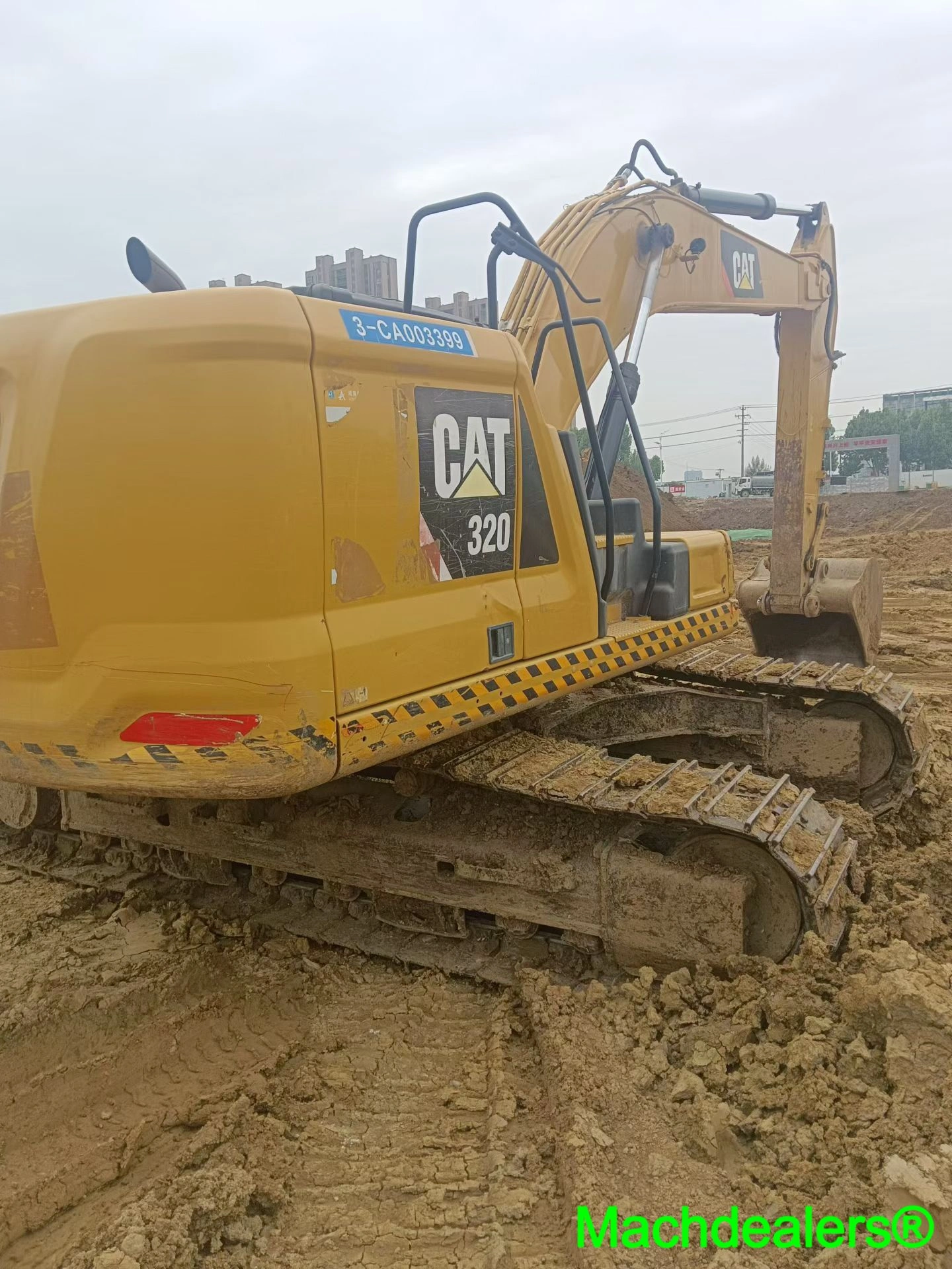 2018 Caterpillar 320 Crawler Excavator - Image 2