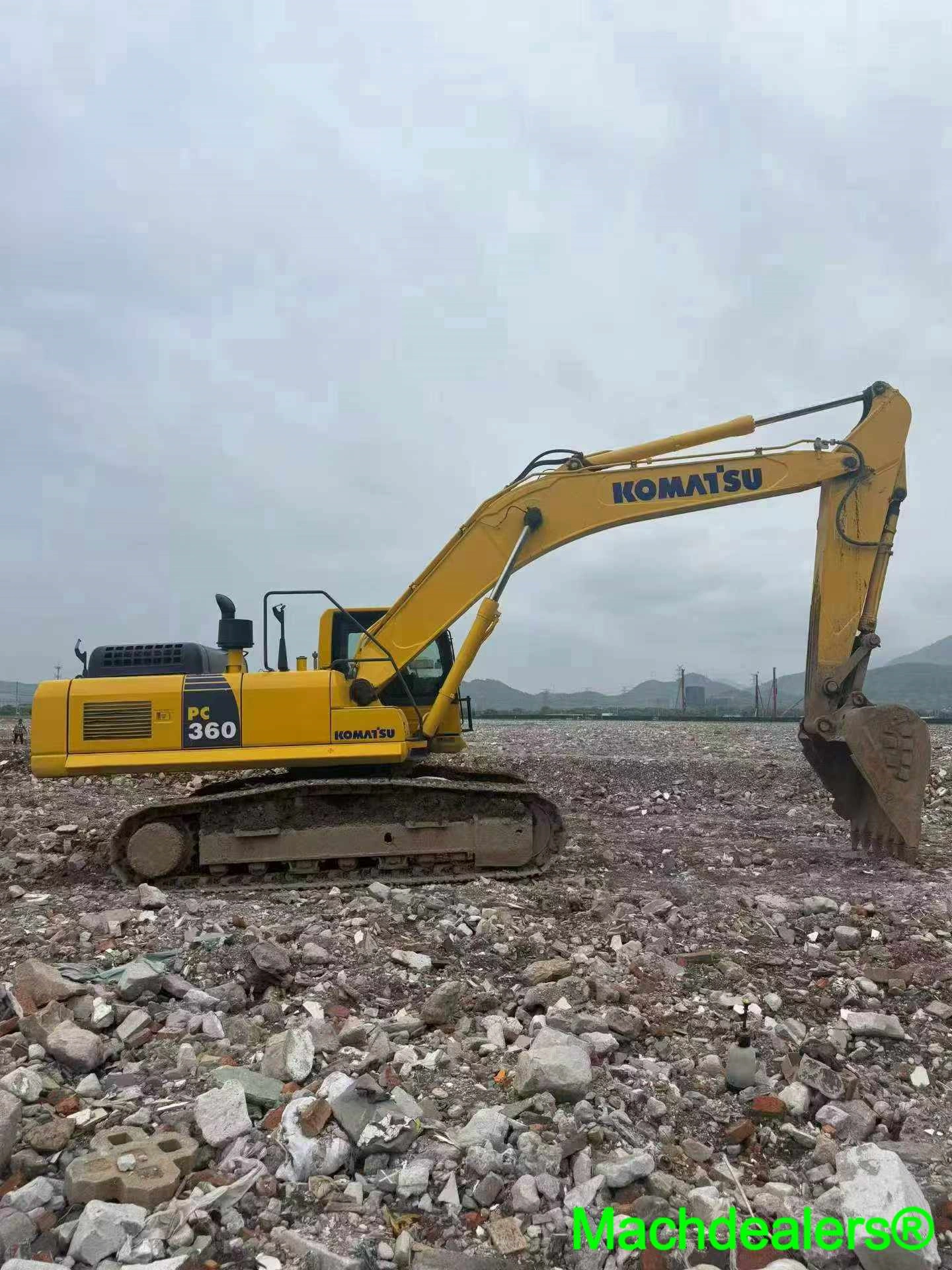 2021 Komatsu PC360 Crawler Excavator