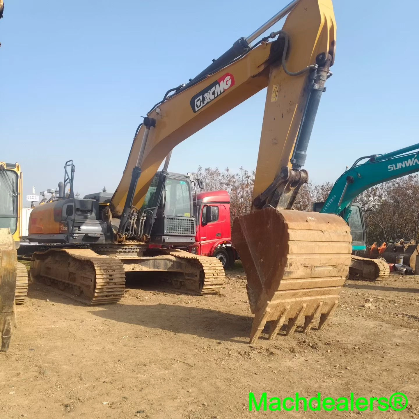 2021 XCMG XE370DK Crawler Excavator