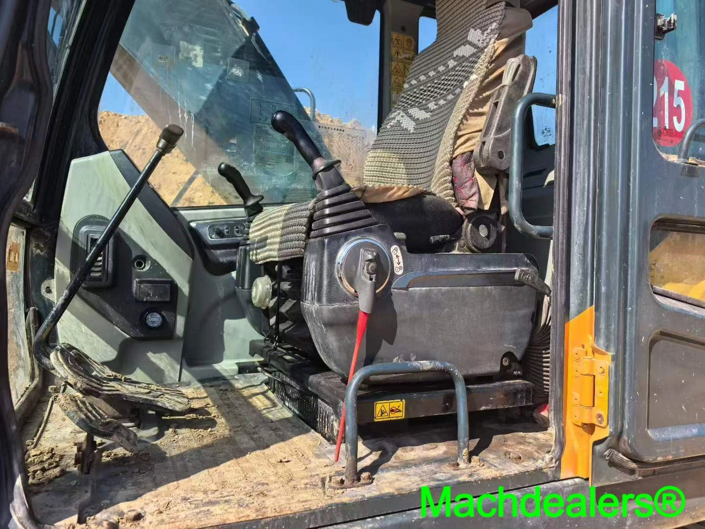 2022 HYUNDAI 215VS Crawler Excavator - Image 8