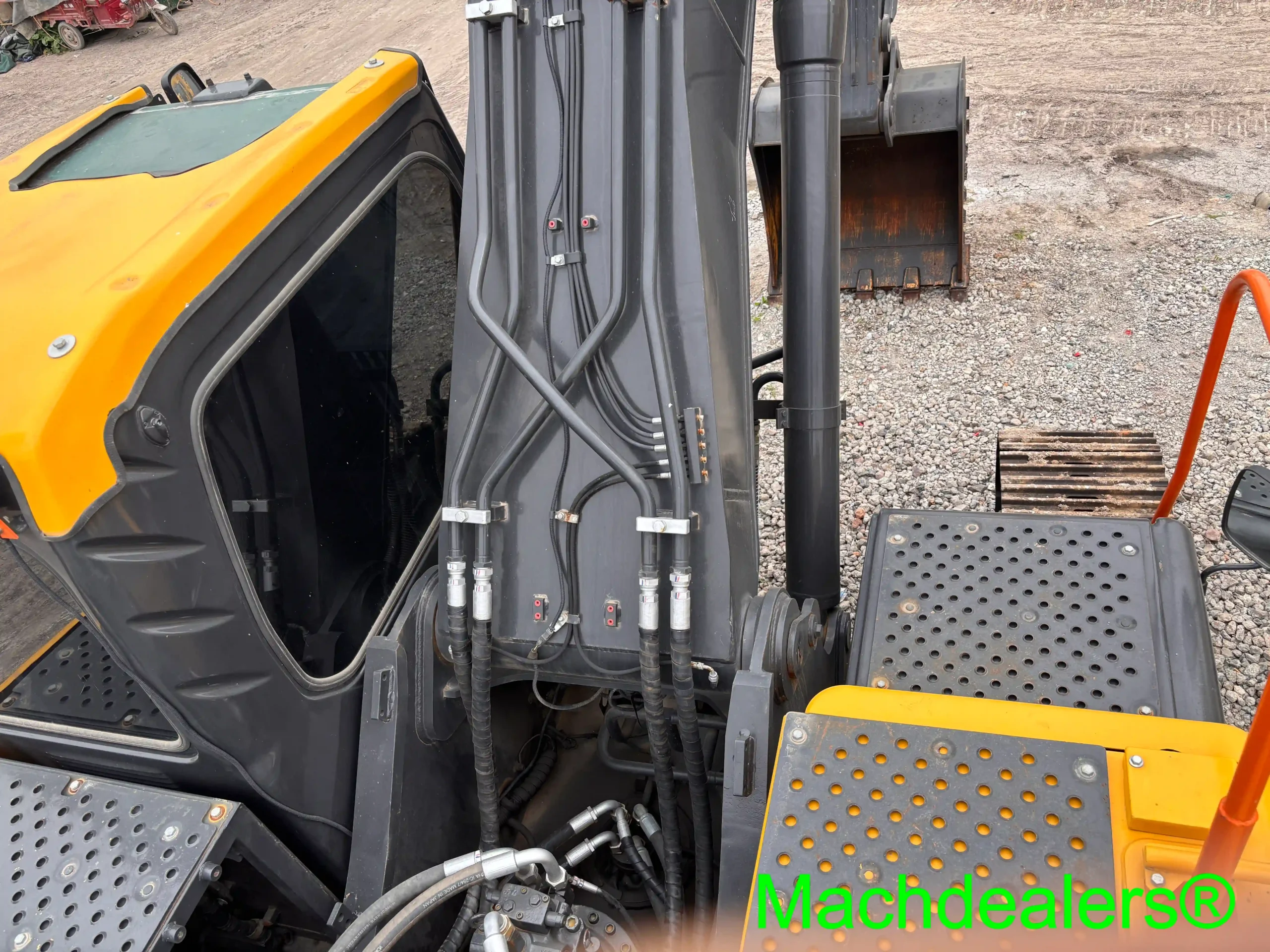 2011 Volvo EC290 Heavy Duty Crawler Excavator - Image 8