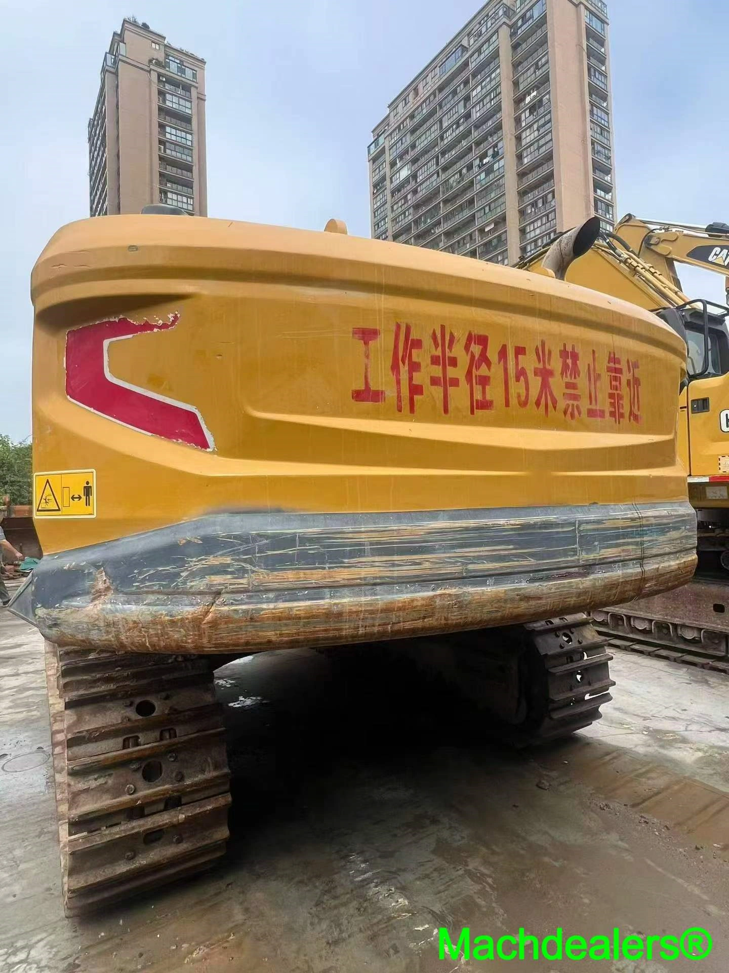 2023 XCMG XE380GK Crawler Excavator - Image 4