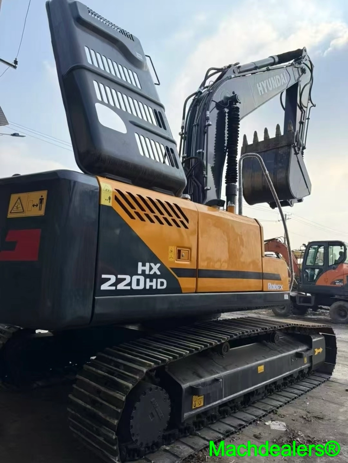 2024 HYUNDAI HX220HD Crawler Excavator - Image 3