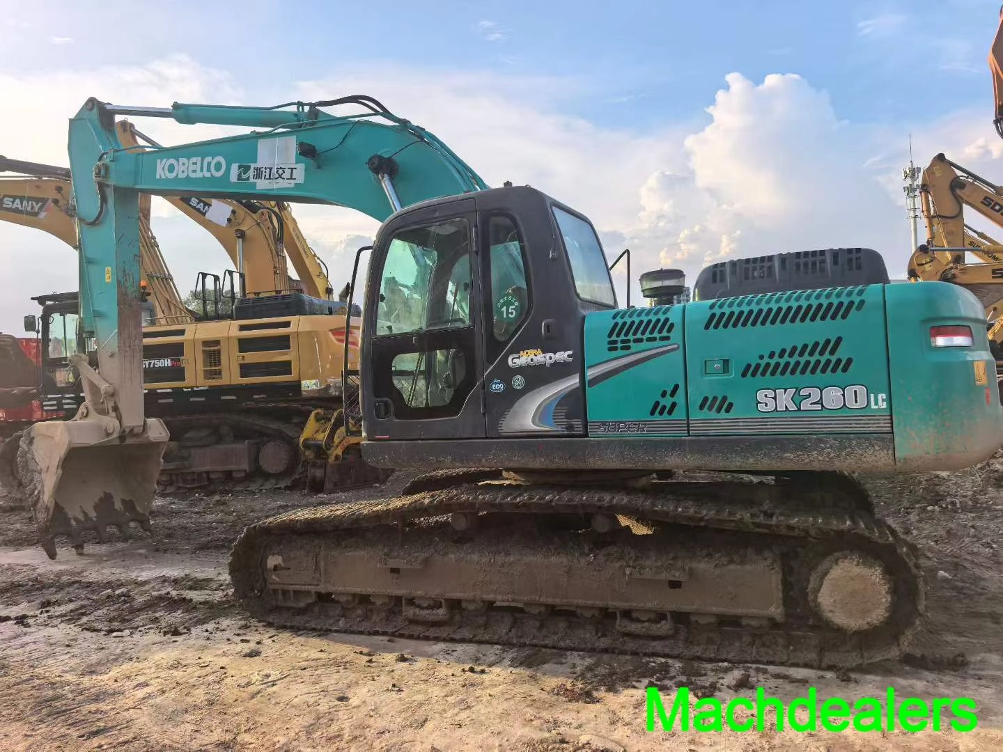 2016 KOBELCO SK260LC Crawler Excavator - Image 2