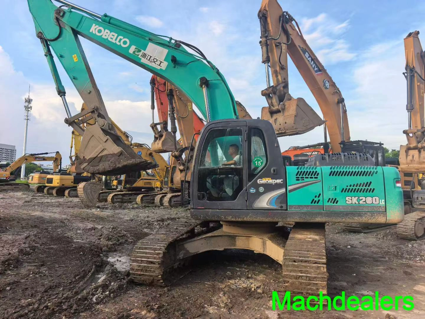 2016 KOBELCO SK260LC Crawler Excavator - Image 3